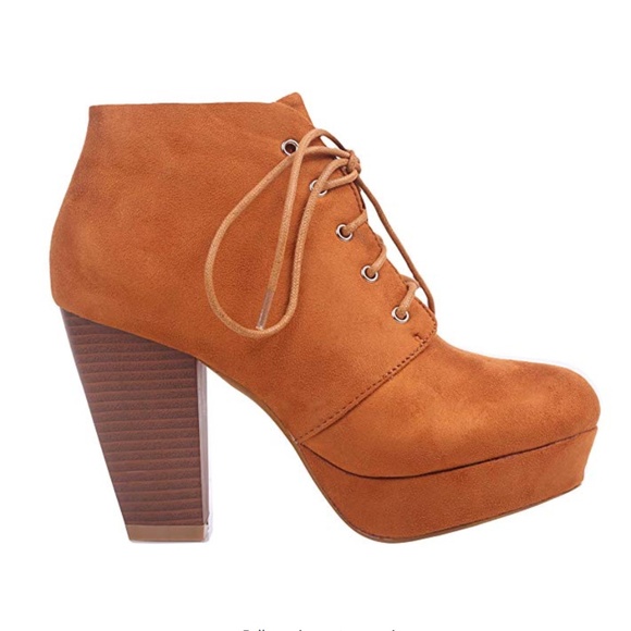 NWOT Bella Marie Chunky High Heel Lace Up Suede - Picture 5 of 5